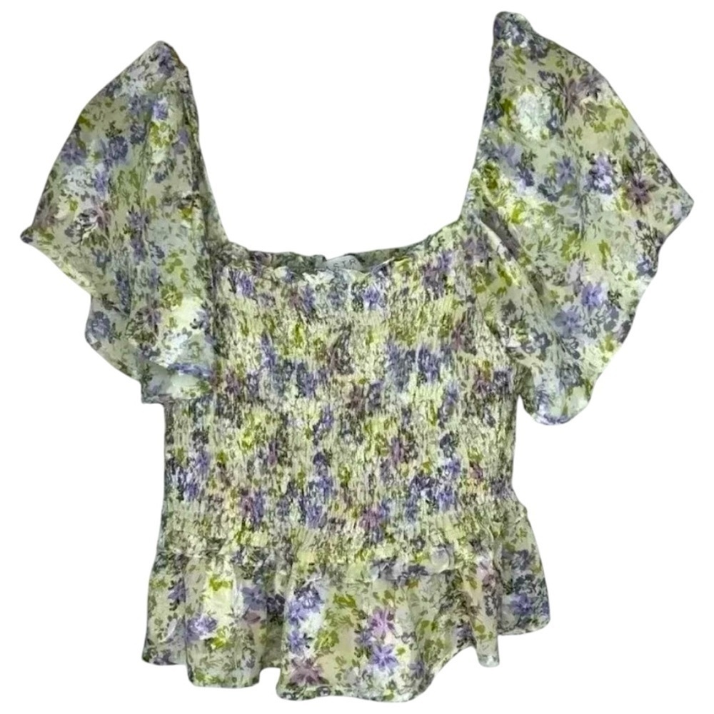 ASTR The Label January Size Medium Ivory Lilac Floral Smocked Crop Top Romantic